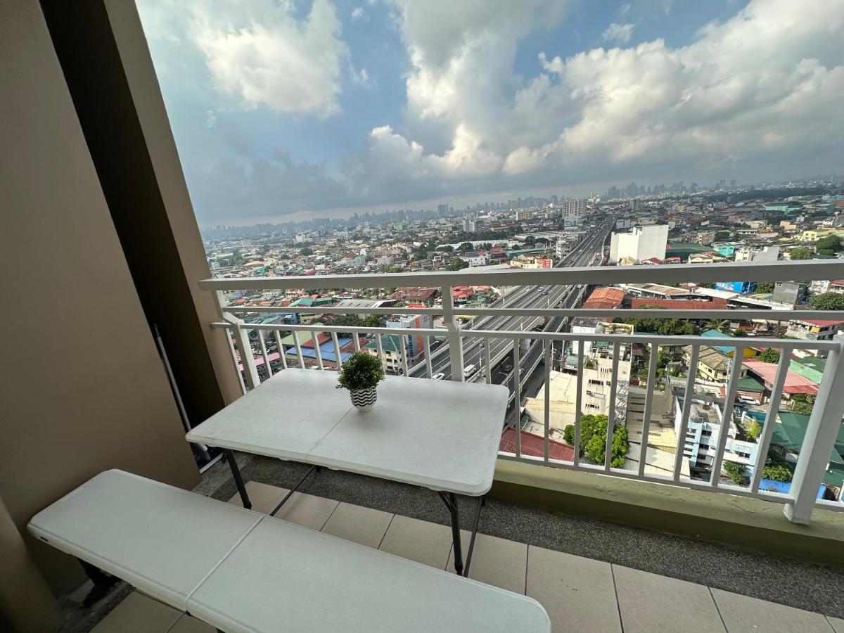 Celandine Residence In Quezon City Caloocan Eksteriør bilde